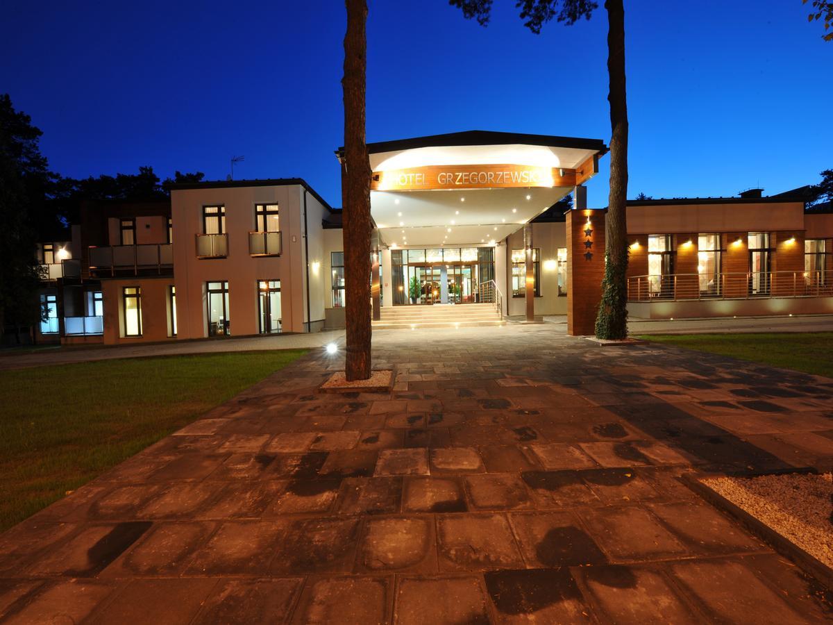 טושין Hotel Grzegorzewski מראה חיצוני תמונה