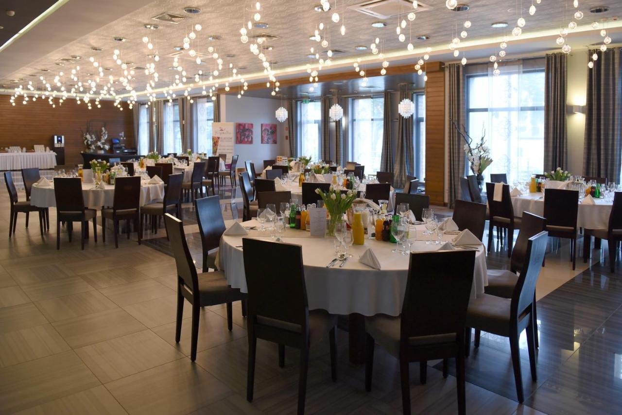 טושין Hotel Grzegorzewski מראה חיצוני תמונה