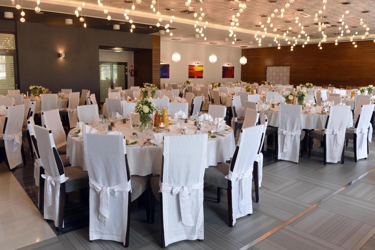 טושין Hotel Grzegorzewski מראה חיצוני תמונה